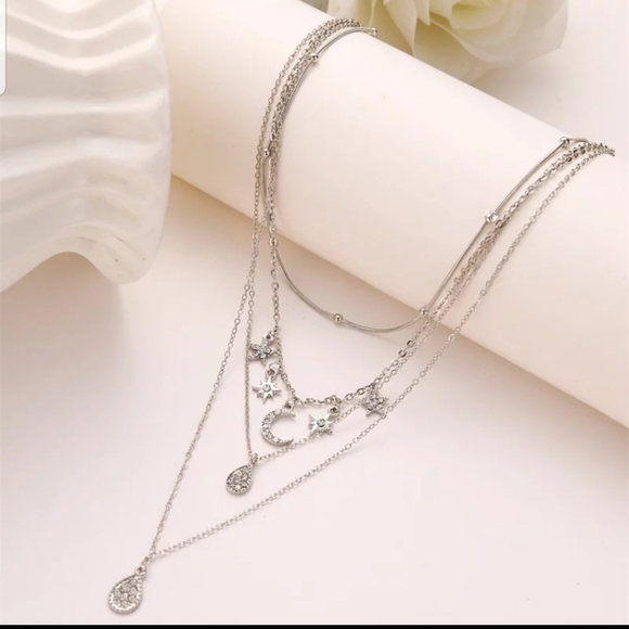 *Nastaha* Layered Moon and star necklace - Picture 2 of 6